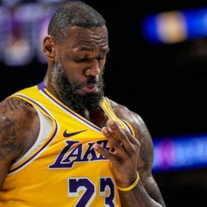 足球高清直播-佩林卡强调詹姆斯没插手选帅 备三年顶薪只待签字