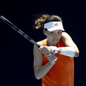 足球直播-王欣瑜吴易昺闯过澳网首轮关，张帅出局不言遗憾